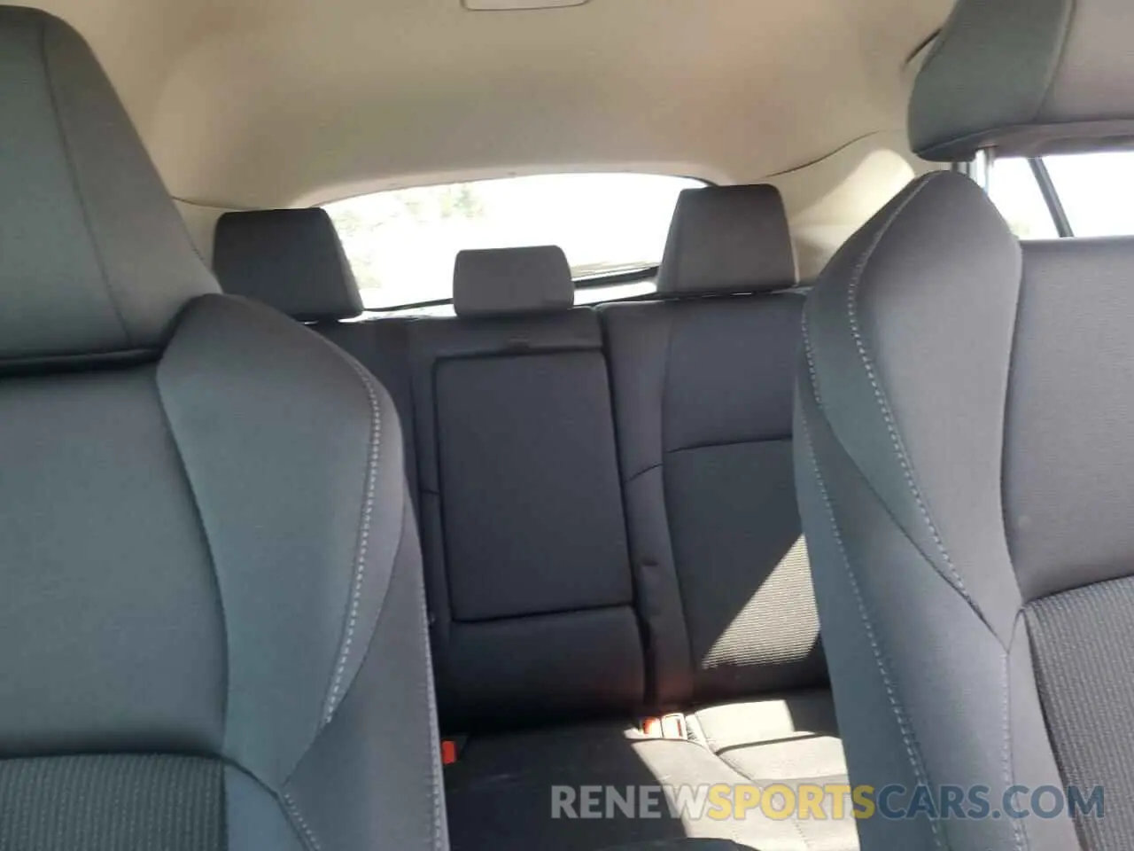10 Photograph of a damaged car JTEAAAAH9MJ082723 TOYOTA VENZA 2021
