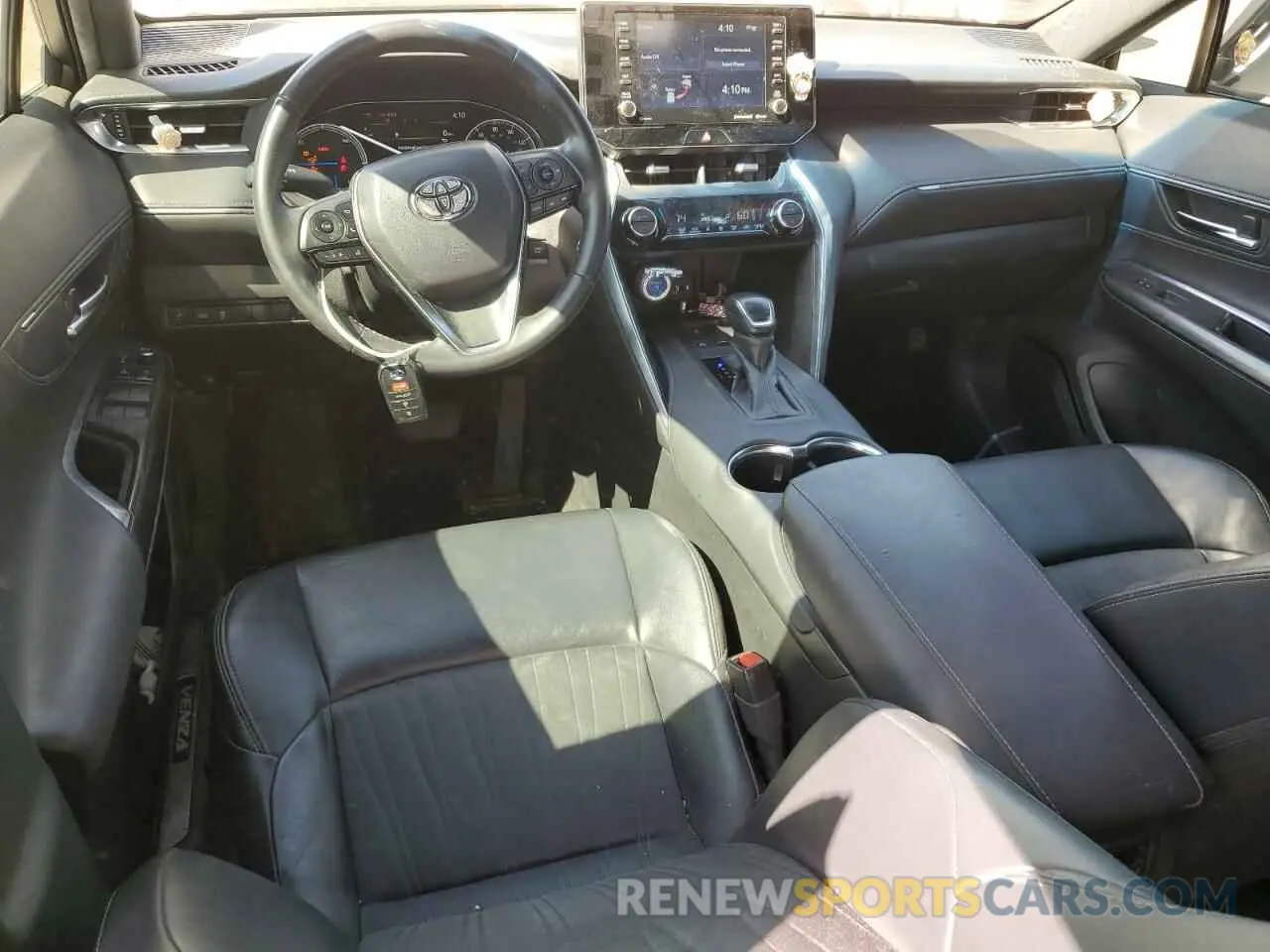 8 Photograph of a damaged car JTEAAAAHXMJ003916 TOYOTA VENZA 2021