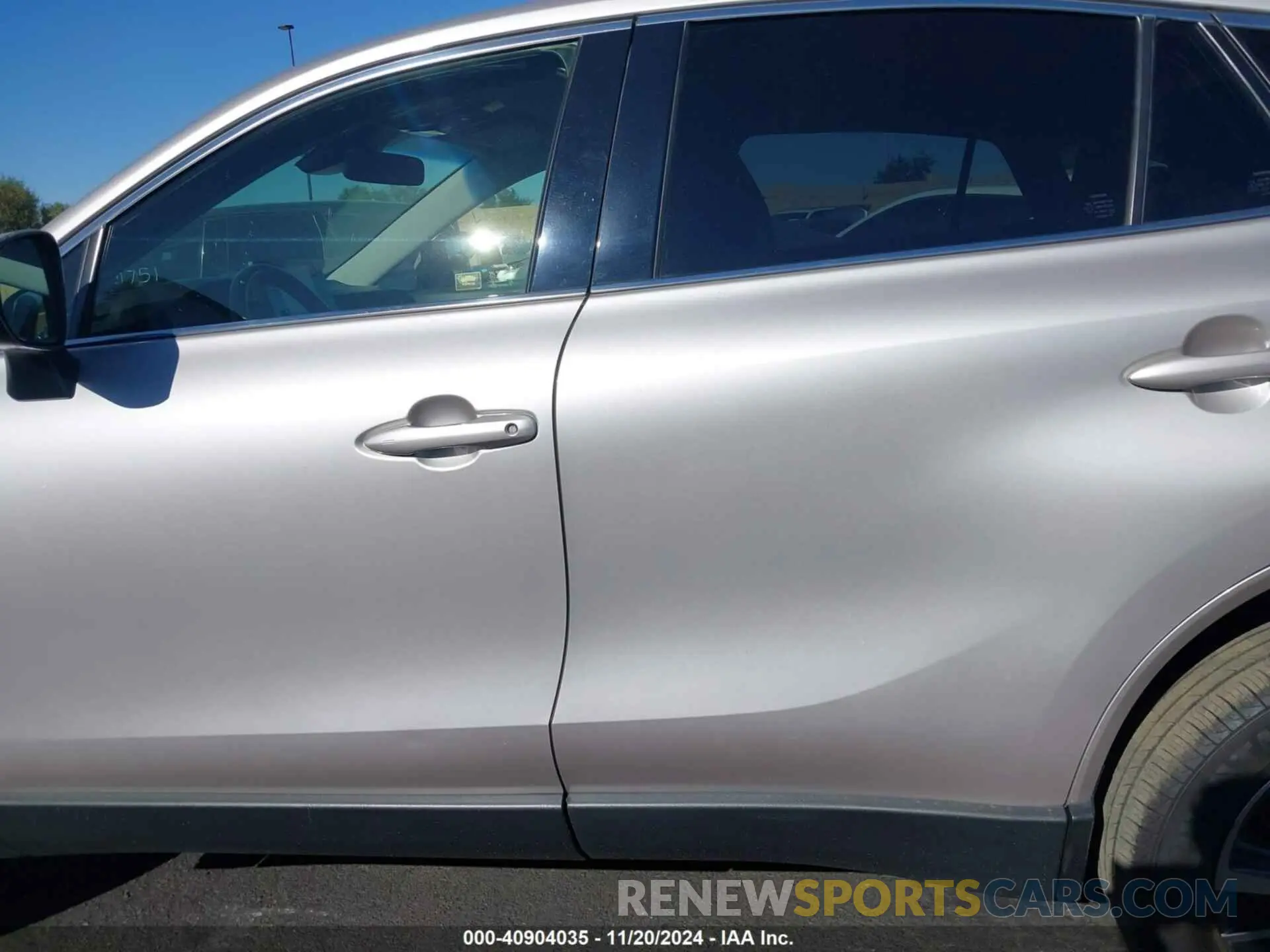 14 Photograph of a damaged car JTEAAAAHXMJ015581 TOYOTA VENZA 2021