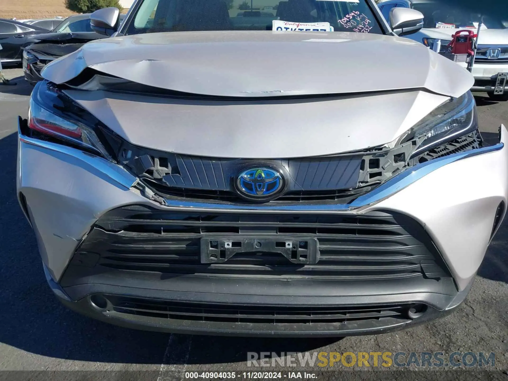 17 Photograph of a damaged car JTEAAAAHXMJ015581 TOYOTA VENZA 2021