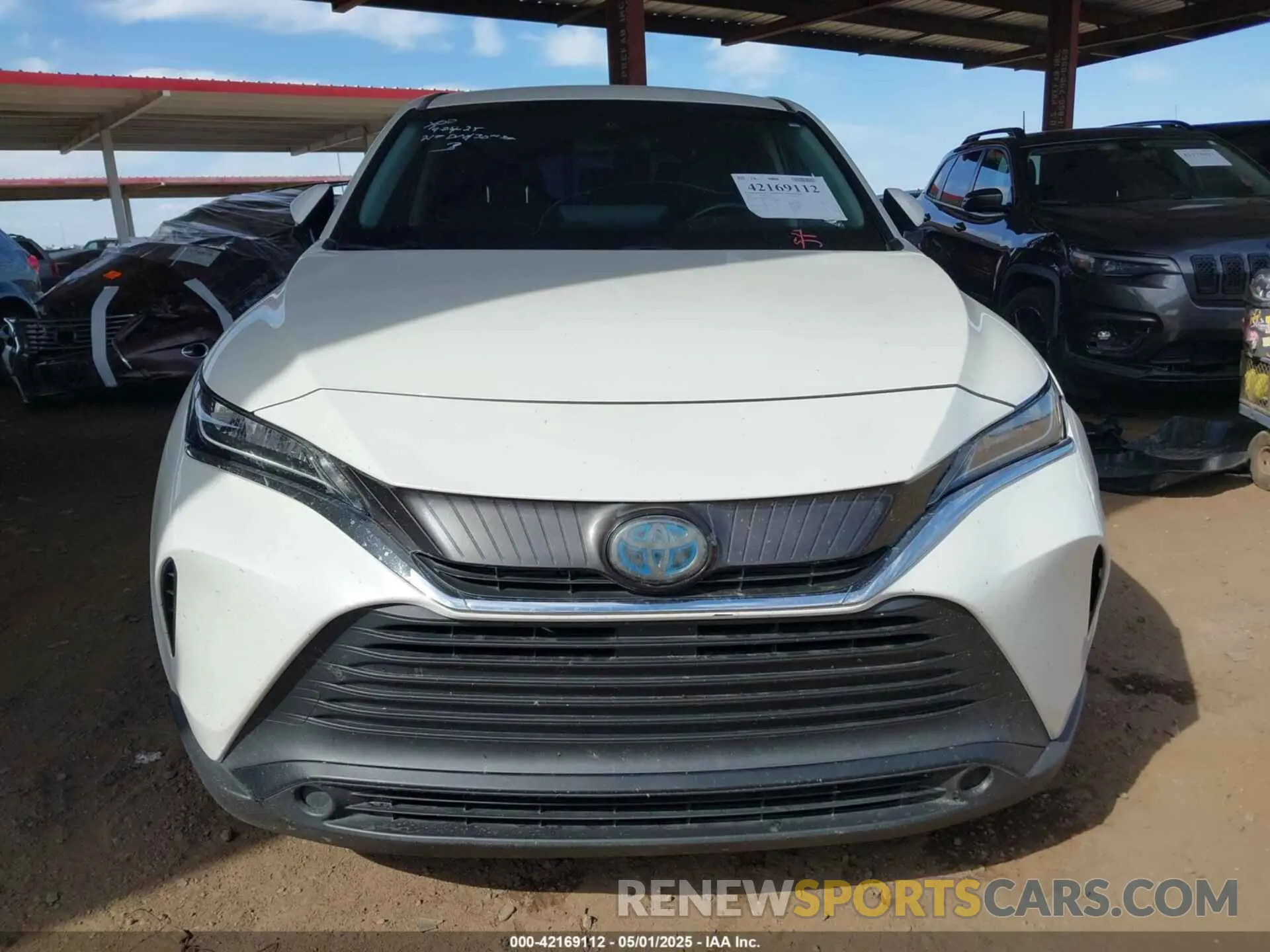 12 Photograph of a damaged car JTEAAAAHXMJ028332 TOYOTA VENZA 2021