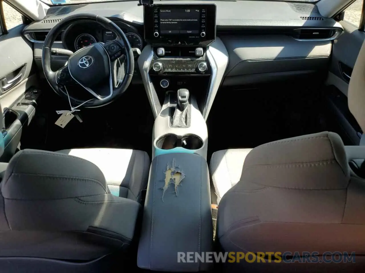 8 Photograph of a damaged car JTEAAAAHXMJ029299 TOYOTA VENZA 2021