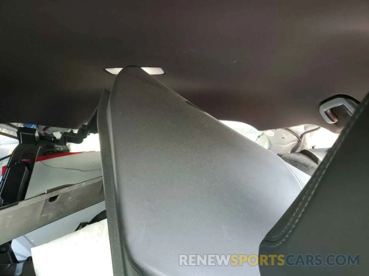 10 Photograph of a damaged car JTEAAAAHXMJ044336 TOYOTA VENZA 2021