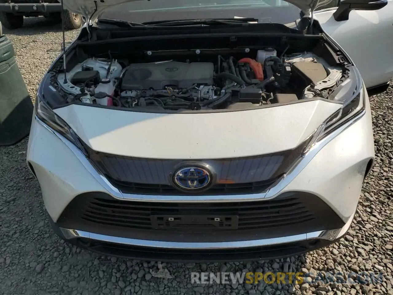 12 Photograph of a damaged car JTEAAAAHXMJ044336 TOYOTA VENZA 2021