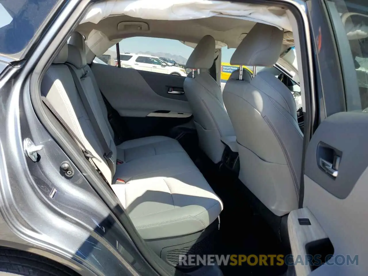 11 Photograph of a damaged car JTEAAAAHXMJ050640 TOYOTA VENZA 2021