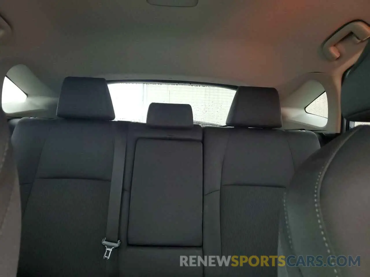 10 Photograph of a damaged car JTEAAAAHXMJ053957 TOYOTA VENZA 2021