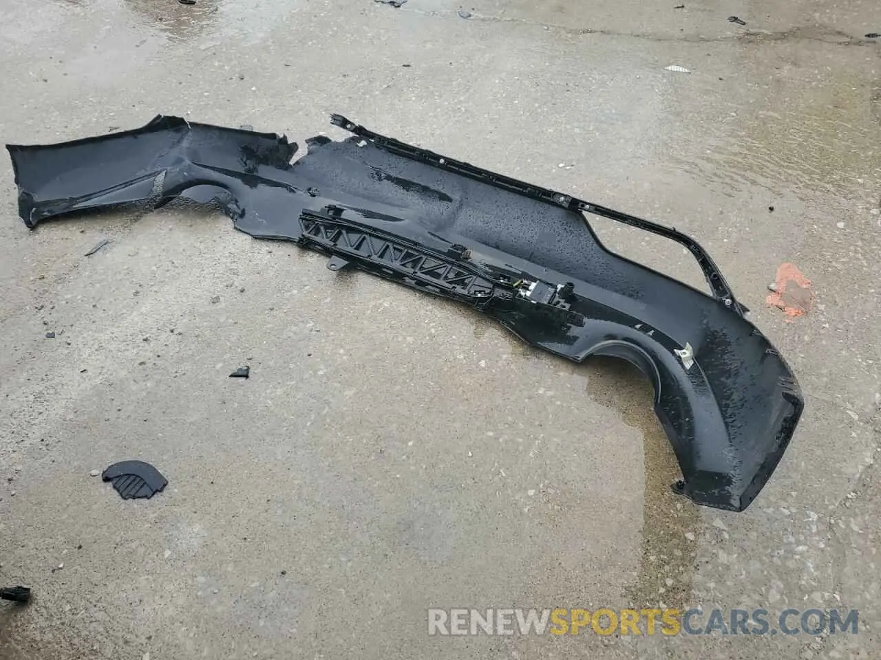 13 Photograph of a damaged car JTEAAAAHXMJ053957 TOYOTA VENZA 2021
