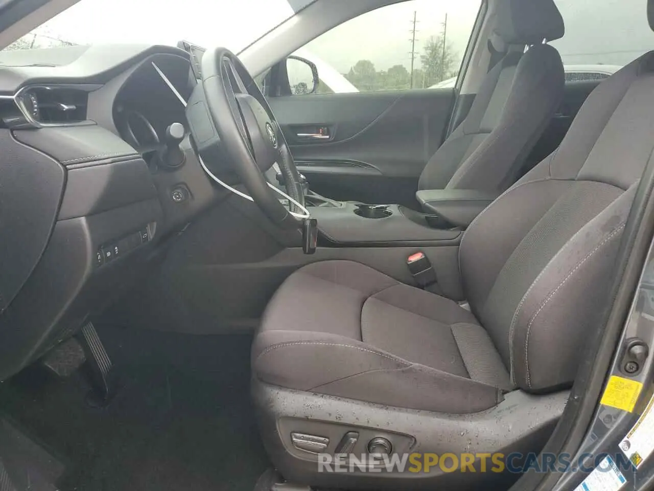 7 Photograph of a damaged car JTEAAAAHXMJ053957 TOYOTA VENZA 2021