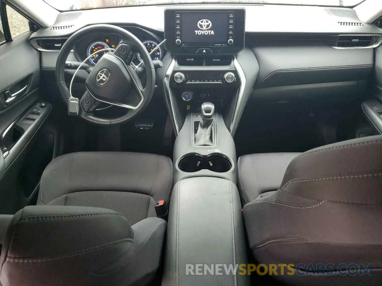 8 Photograph of a damaged car JTEAAAAHXMJ053957 TOYOTA VENZA 2021