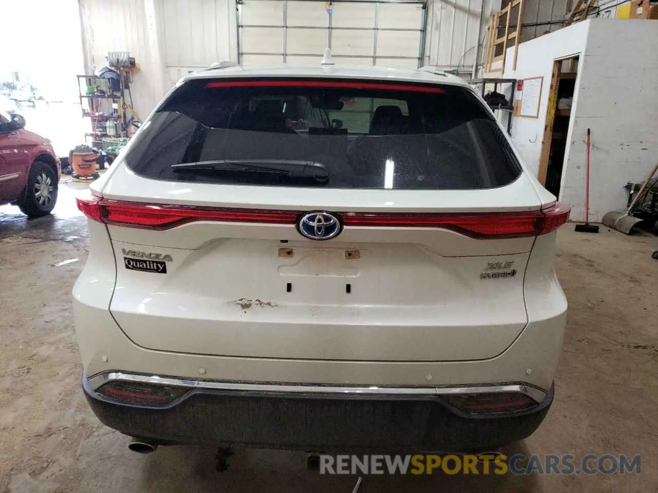 6 Photograph of a damaged car JTEAAAAHXMJ057961 TOYOTA VENZA 2021