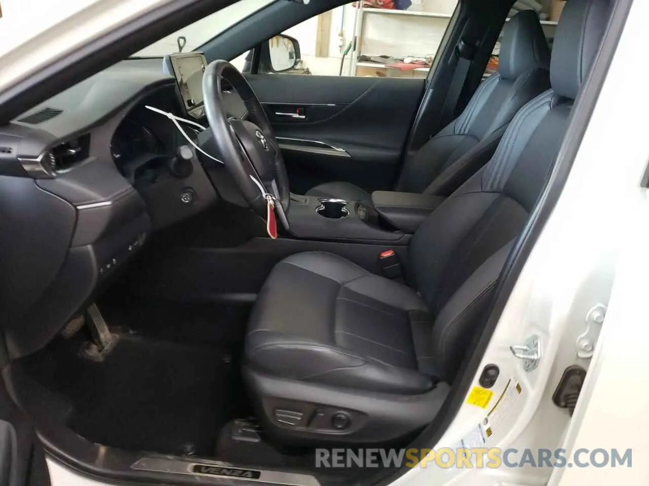 7 Photograph of a damaged car JTEAAAAHXMJ057961 TOYOTA VENZA 2021