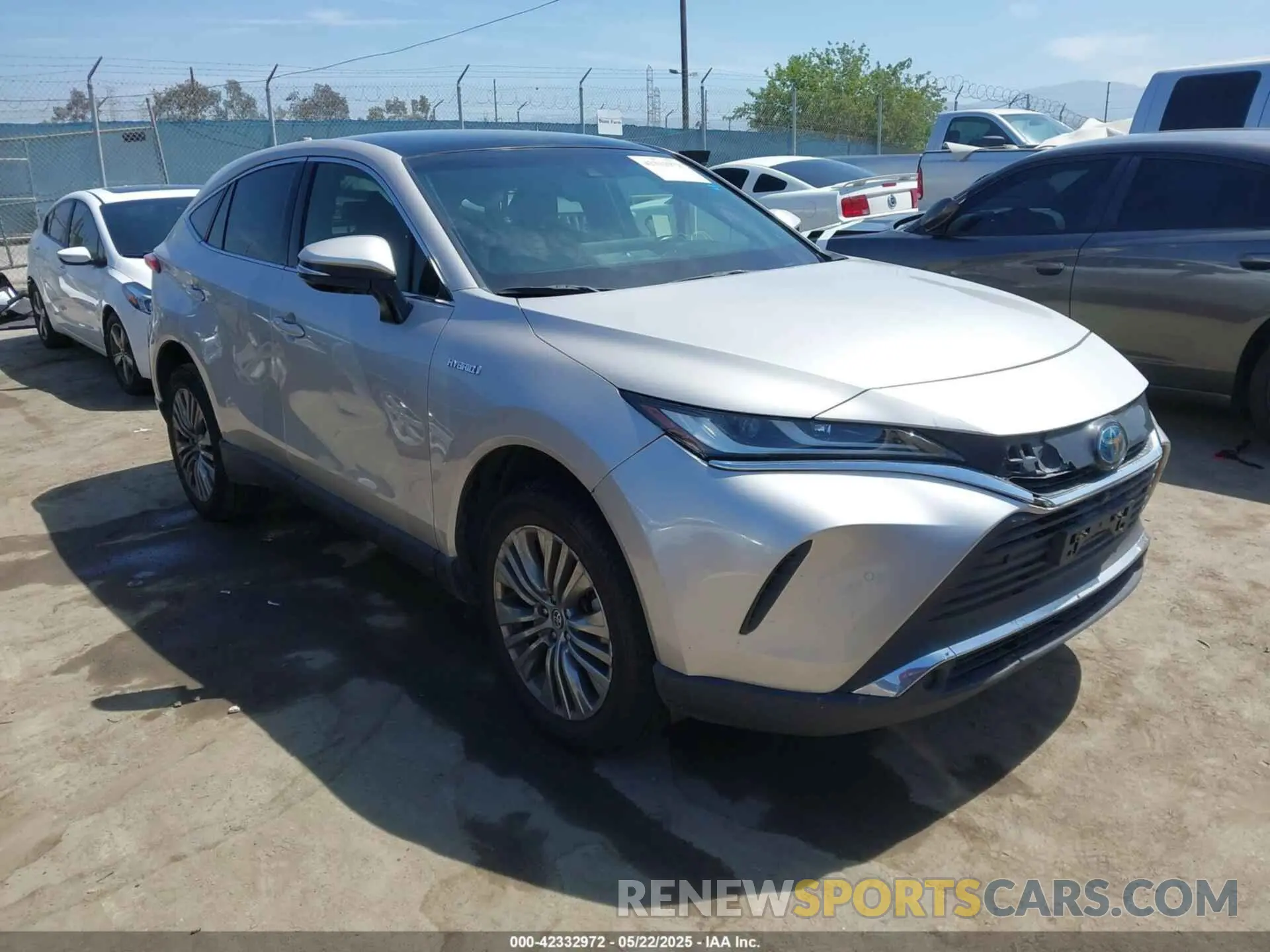 1 Photograph of a damaged car JTEAAAAHXMJ063095 TOYOTA VENZA 2021