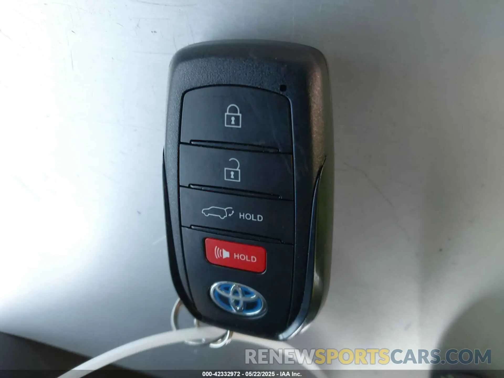 11 Photograph of a damaged car JTEAAAAHXMJ063095 TOYOTA VENZA 2021