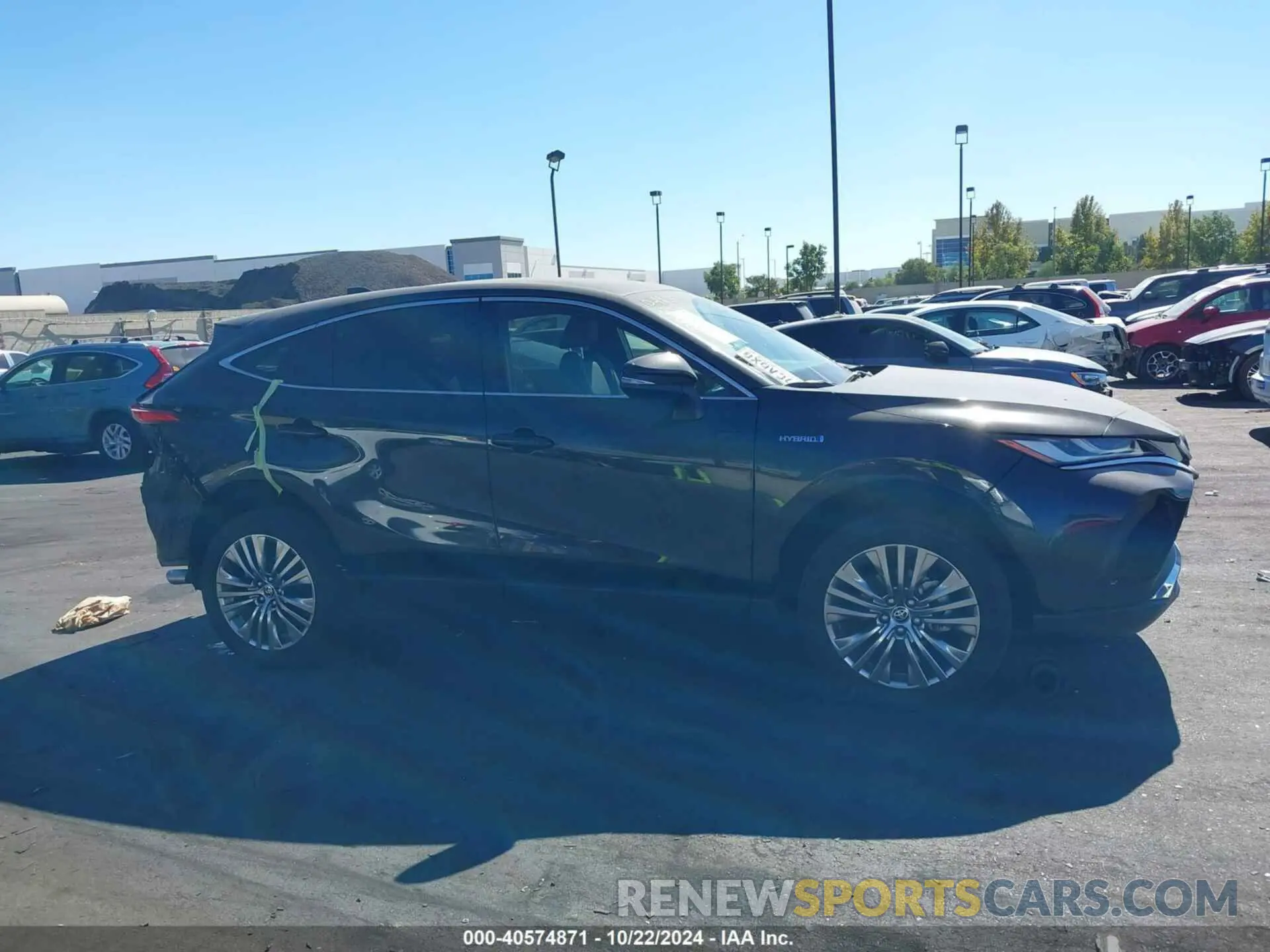 14 Photograph of a damaged car JTEAAAAHXMJ066353 TOYOTA VENZA 2021