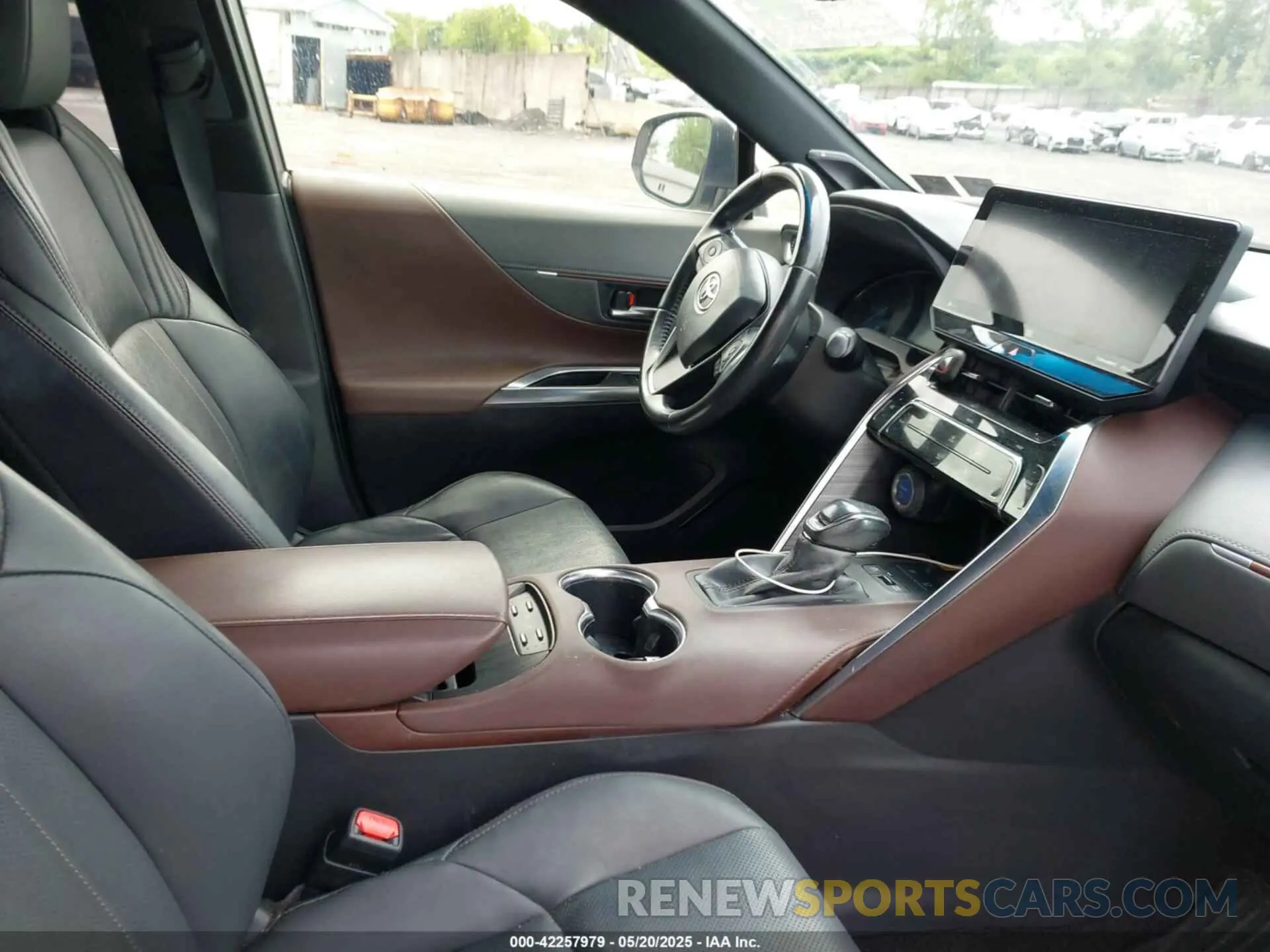 5 Photograph of a damaged car JTEAAAAHXMJ068829 TOYOTA VENZA 2021