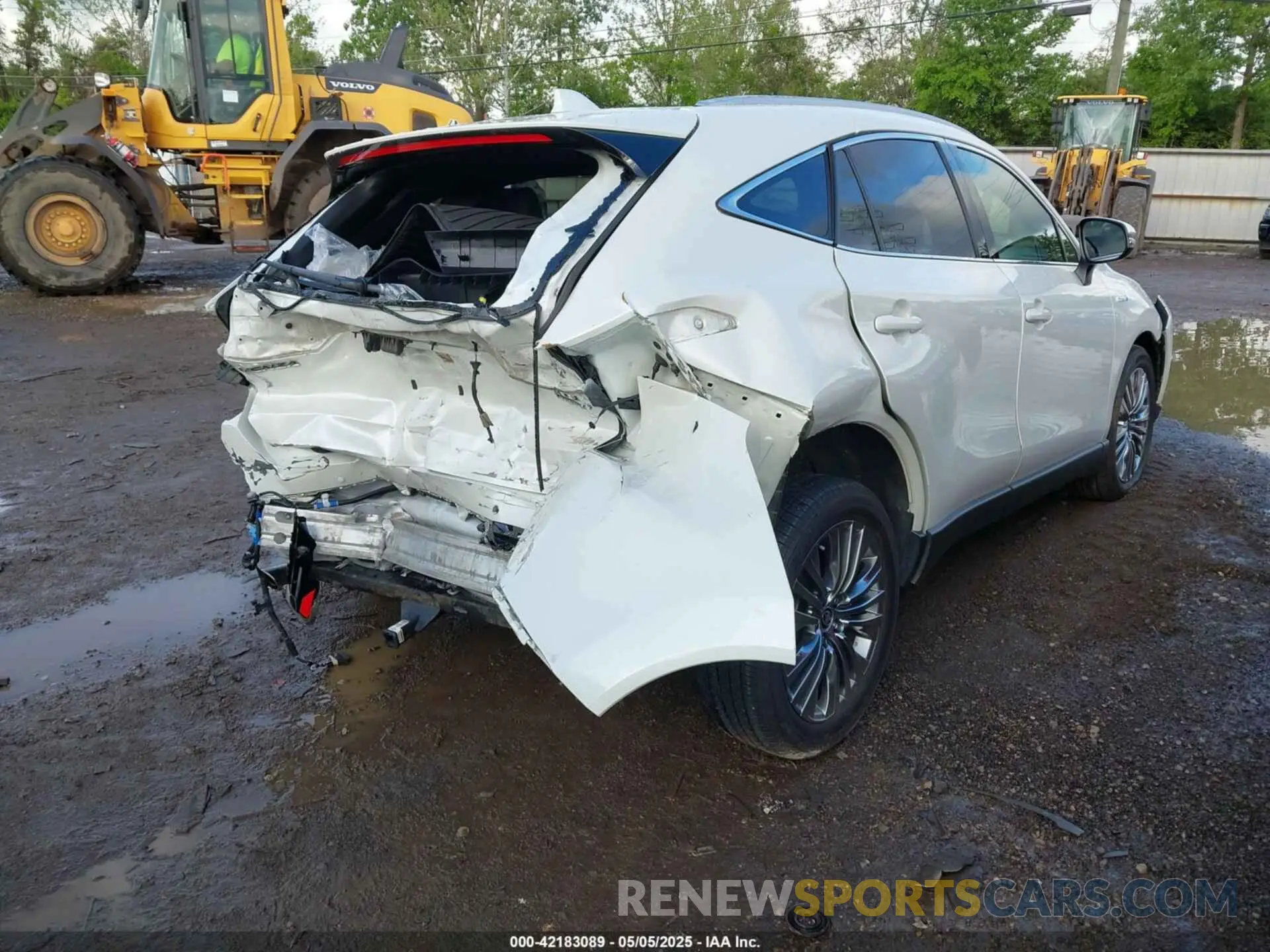 4 Photograph of a damaged car JTEAAAAHXMJ071410 TOYOTA VENZA 2021