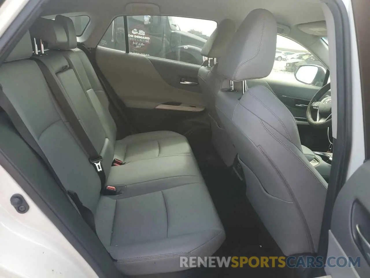 10 Photograph of a damaged car JTEAAAAH0NJ099640 TOYOTA VENZA 2022
