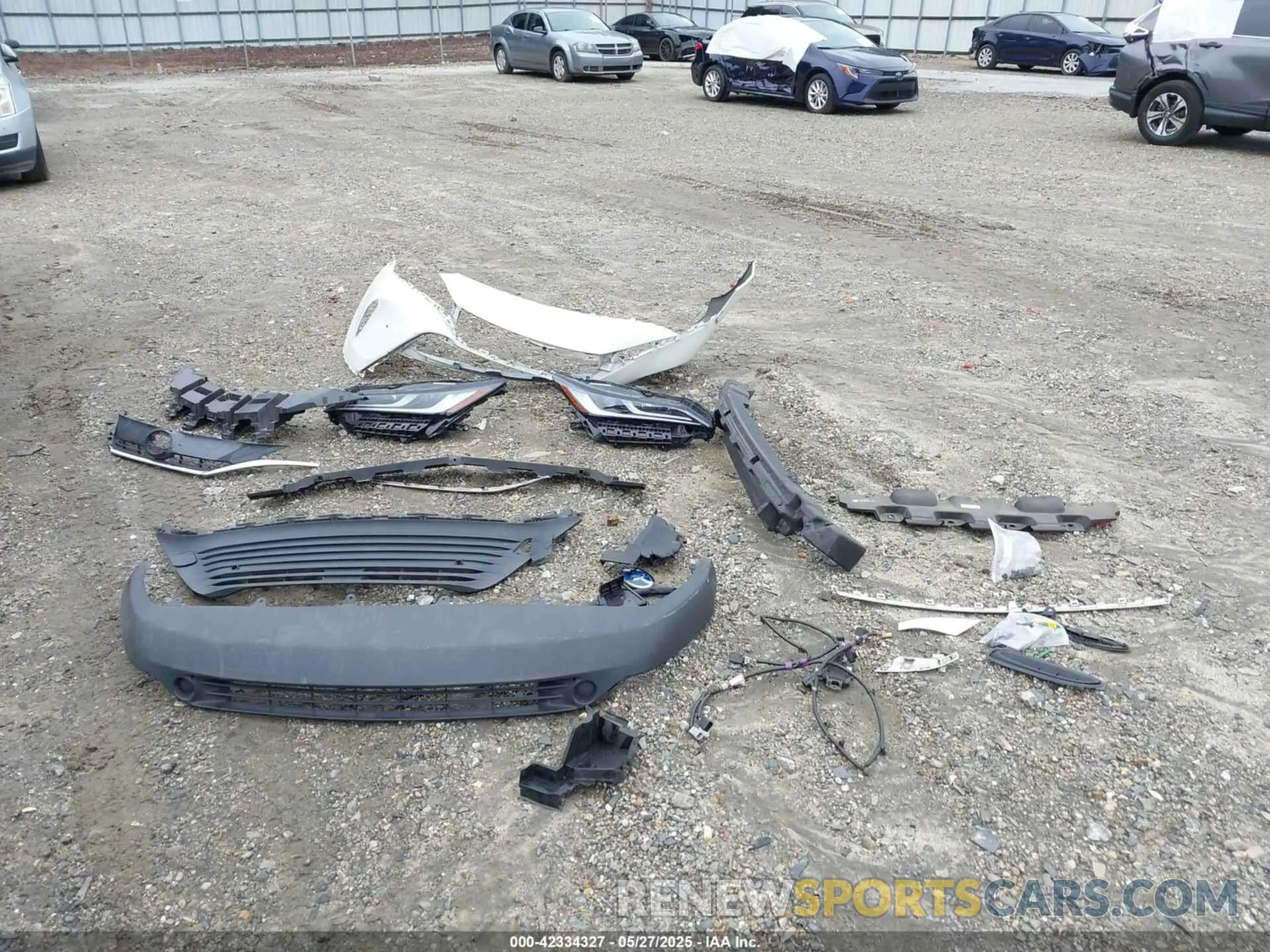 12 Photograph of a damaged car JTEAAAAH0NJ117876 TOYOTA VENZA 2022