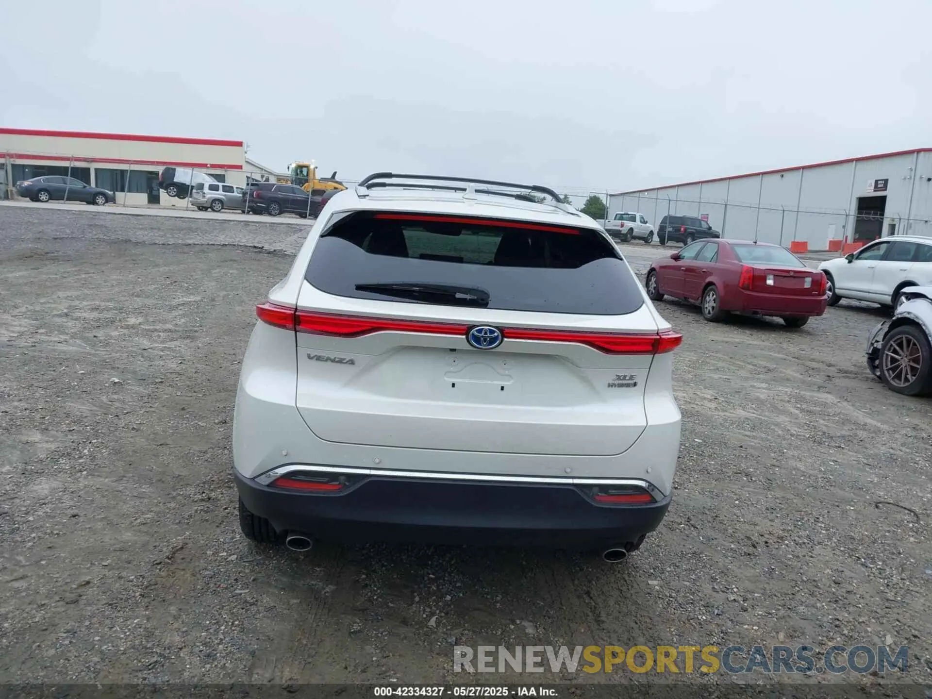 17 Photograph of a damaged car JTEAAAAH0NJ117876 TOYOTA VENZA 2022