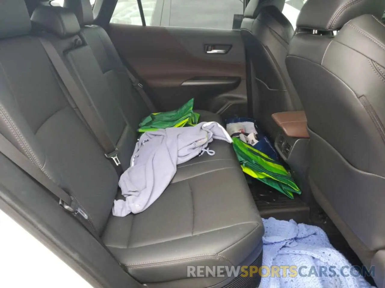 11 Photograph of a damaged car JTEAAAAH1NJ087741 TOYOTA VENZA 2022