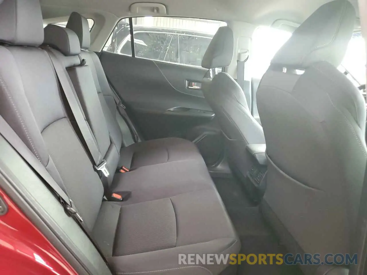 11 Photograph of a damaged car JTEAAAAH1NJ093054 TOYOTA VENZA 2022