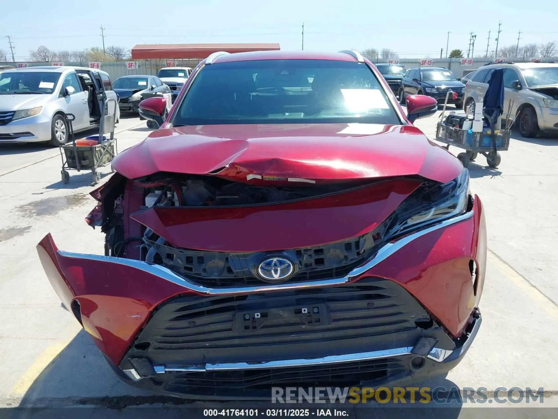 13 Photograph of a damaged car JTEAAAAH1NJ106479 TOYOTA VENZA 2022