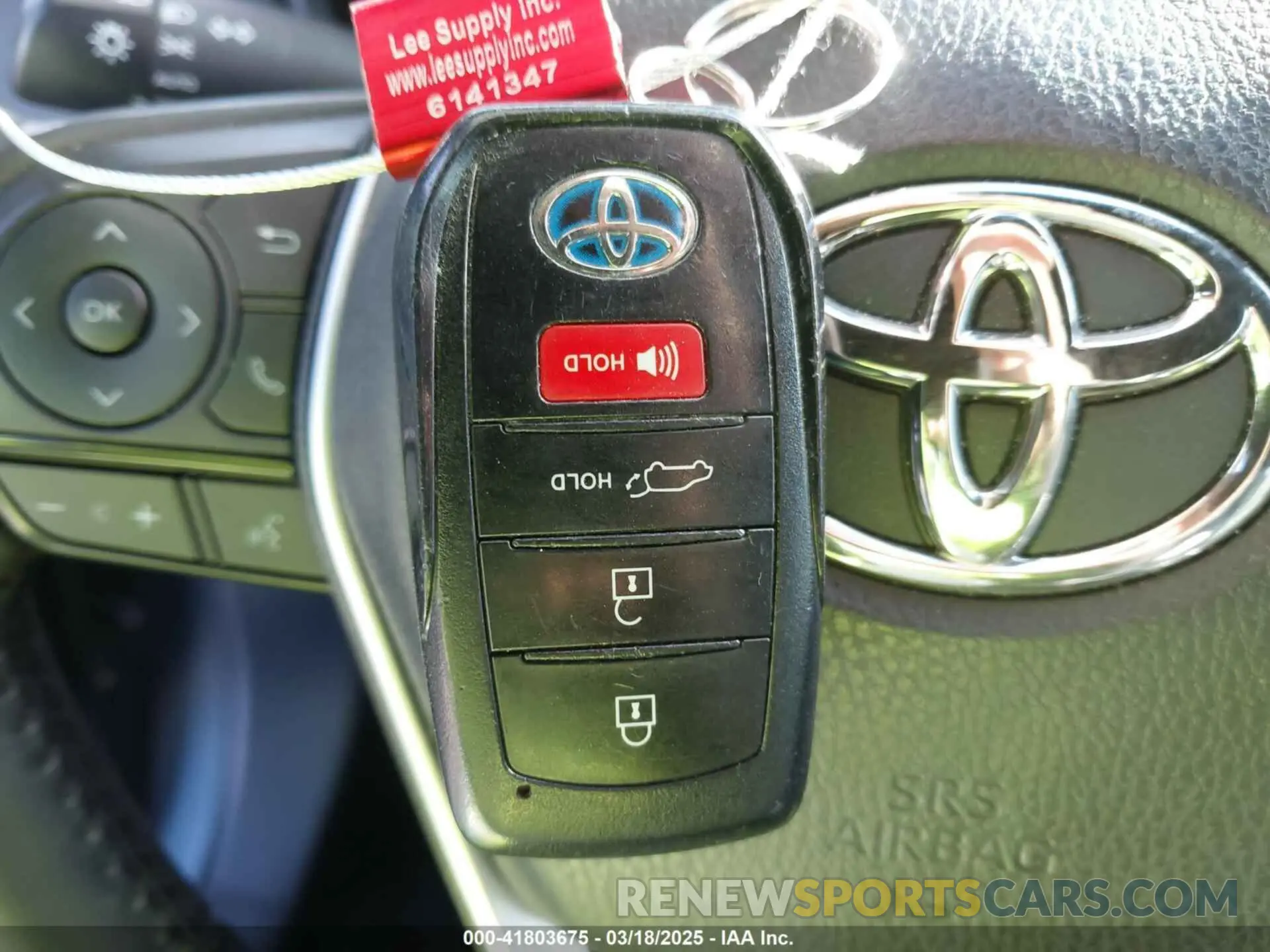 11 Photograph of a damaged car JTEAAAAH1NJ117577 TOYOTA VENZA 2022
