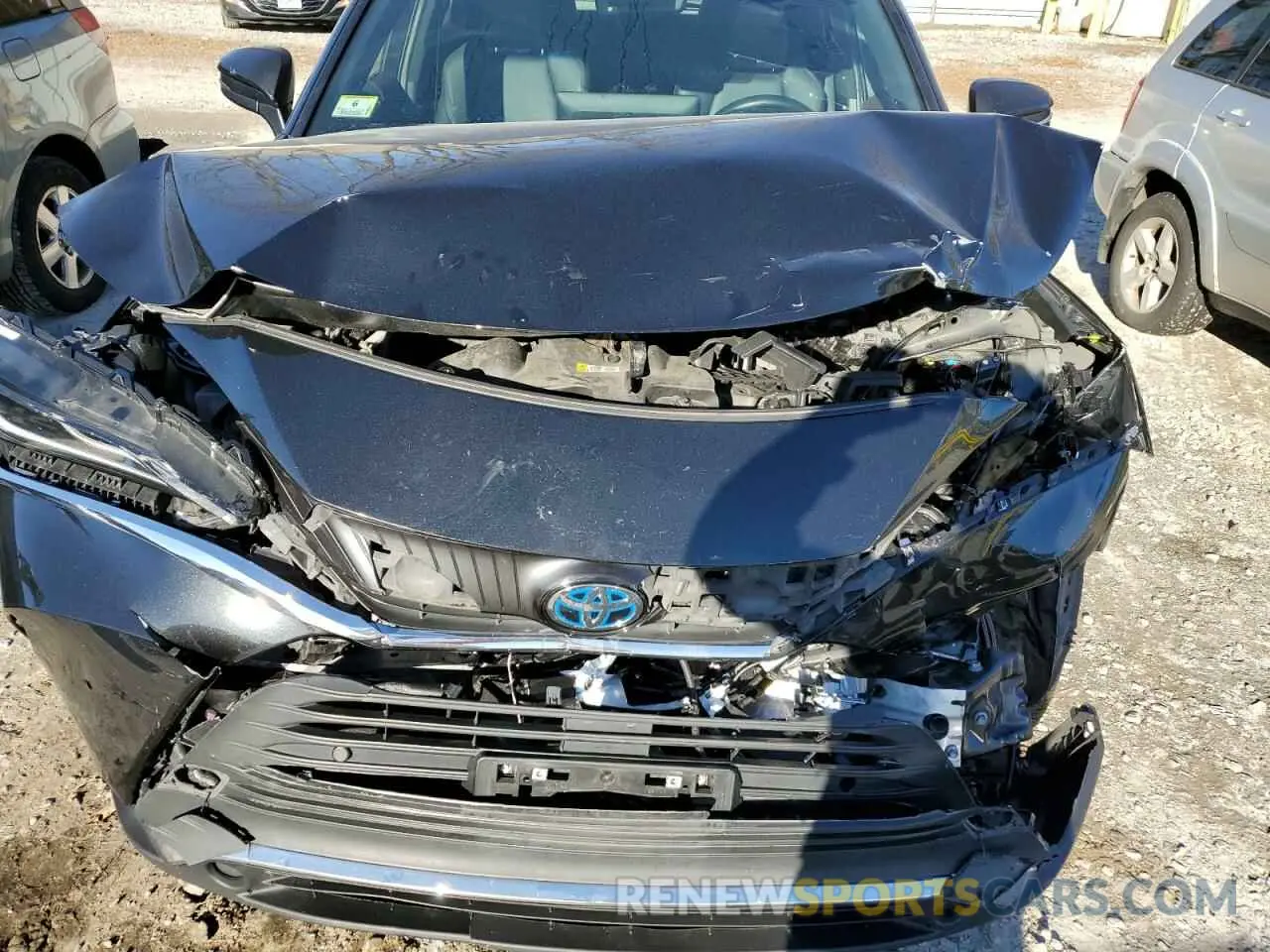 12 Photograph of a damaged car JTEAAAAH2NJ101677 TOYOTA VENZA 2022