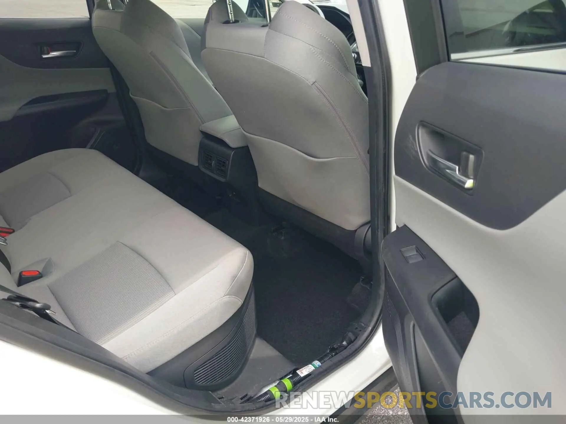8 Photograph of a damaged car JTEAAAAH3NJ094142 TOYOTA VENZA 2022