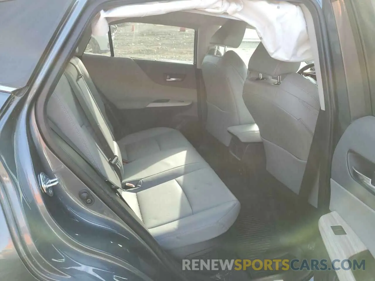 11 Photograph of a damaged car JTEAAAAH3NJ097140 TOYOTA VENZA 2022