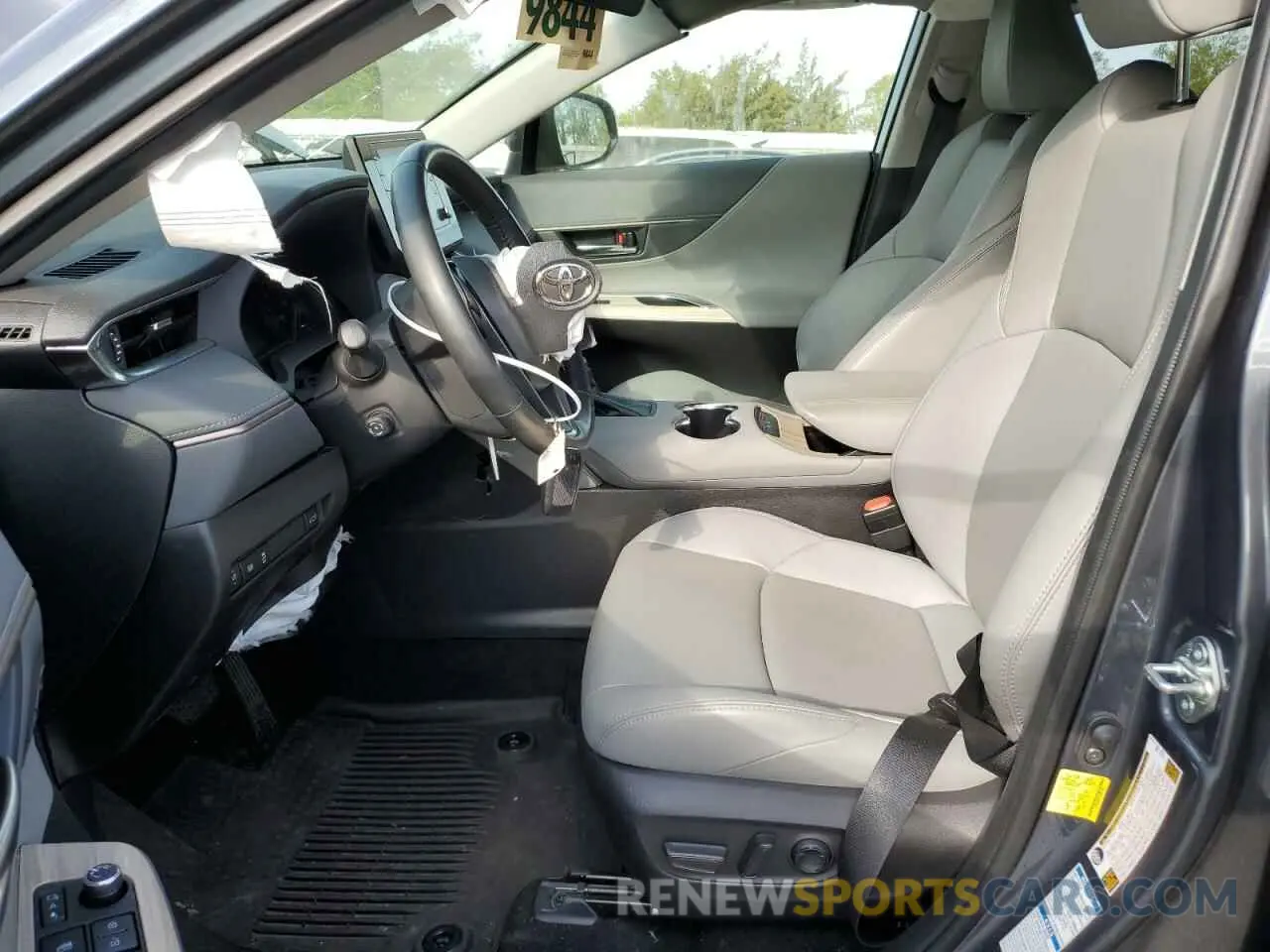 7 Photograph of a damaged car JTEAAAAH3NJ097140 TOYOTA VENZA 2022