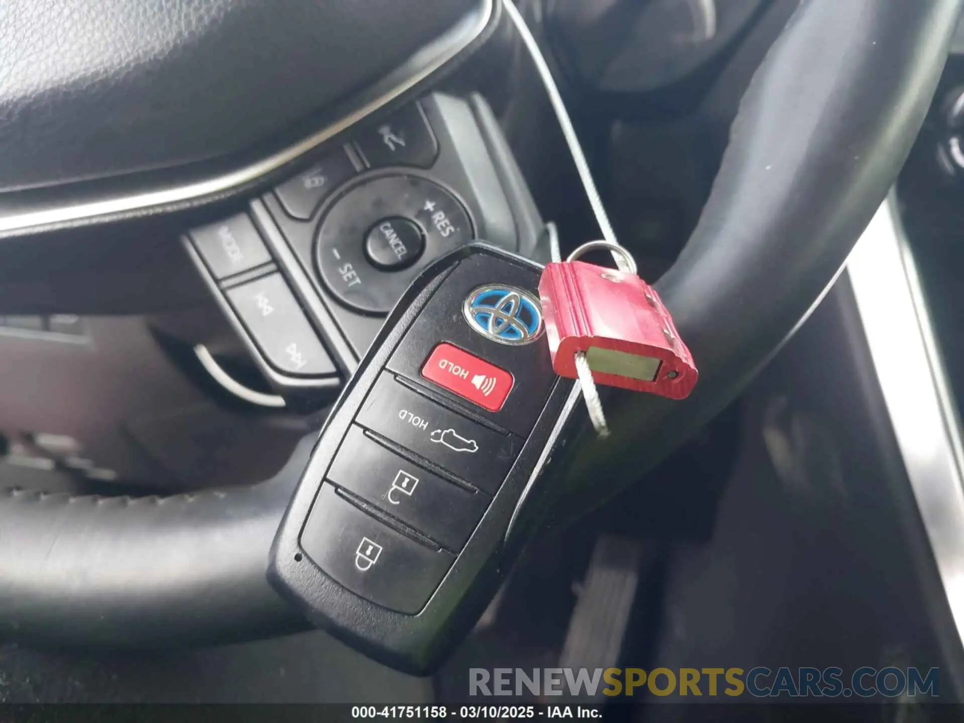 11 Photograph of a damaged car JTEAAAAH3NJ105740 TOYOTA VENZA 2022