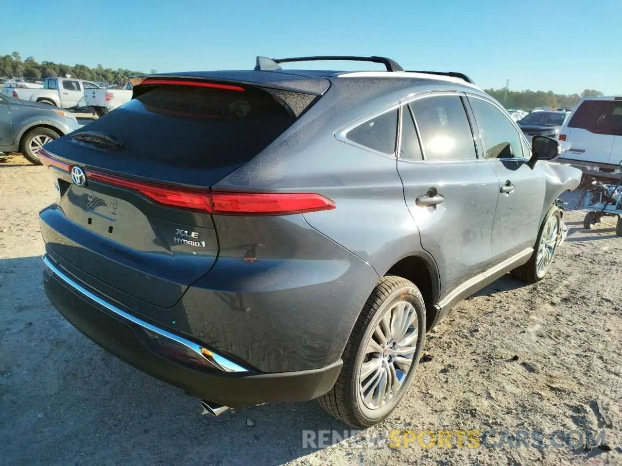 4 Photograph of a damaged car JTEAAAAH3NJ111151 TOYOTA VENZA 2022