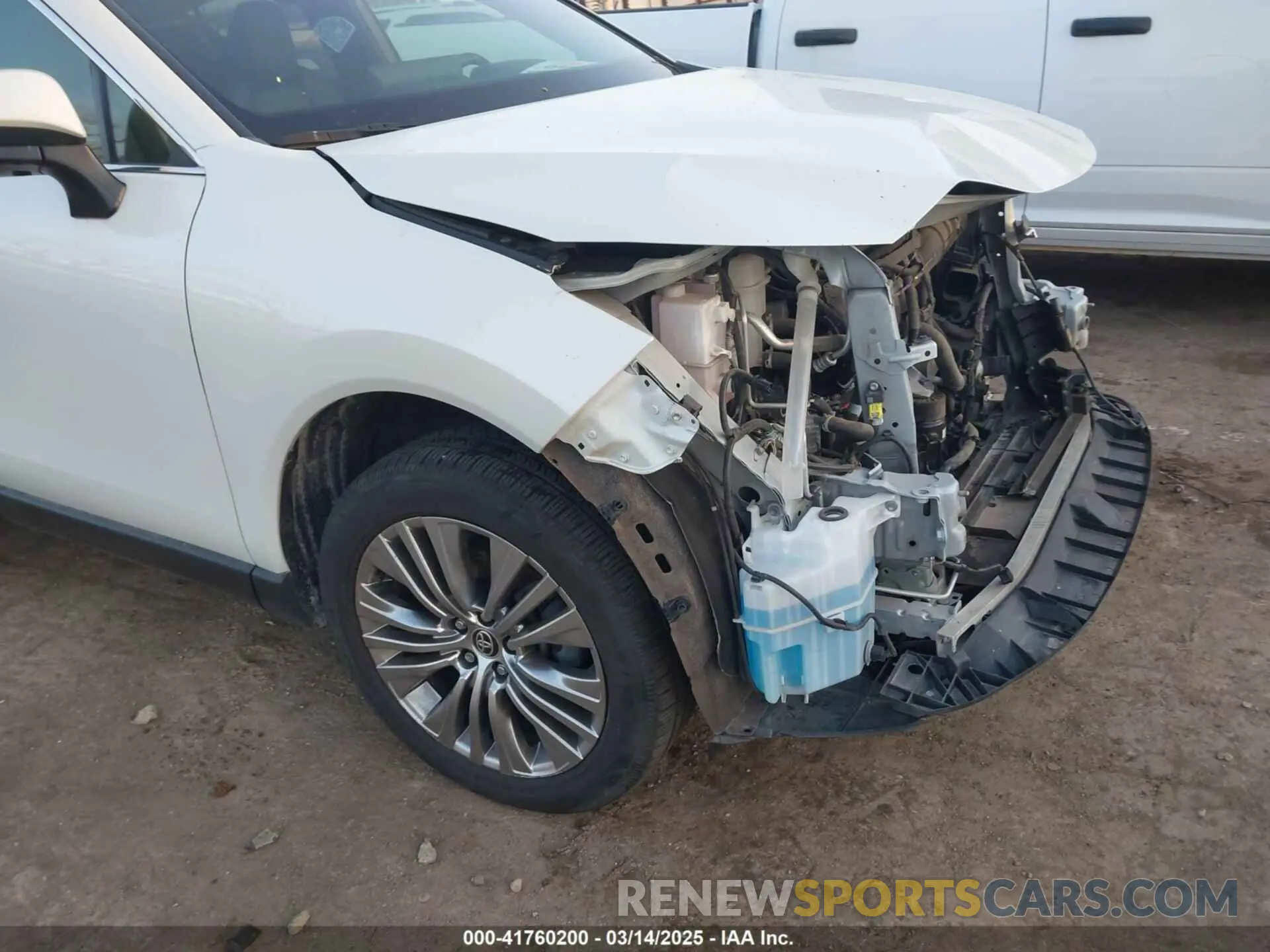 6 Photograph of a damaged car JTEAAAAH3NJ112266 TOYOTA VENZA 2022