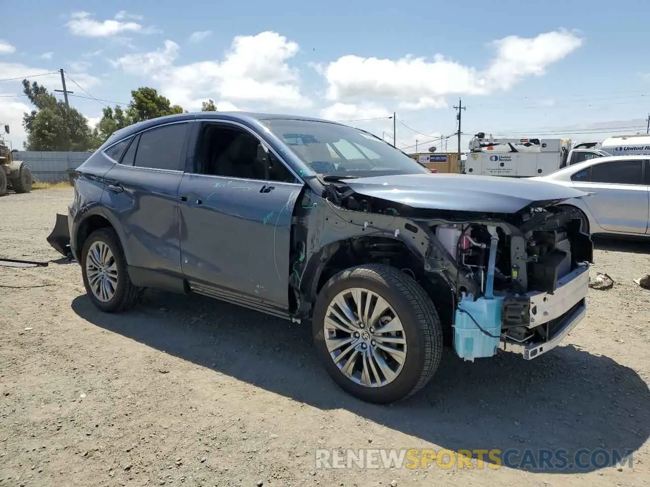4 Photograph of a damaged car JTEAAAAH4NJ090519 TOYOTA VENZA 2022