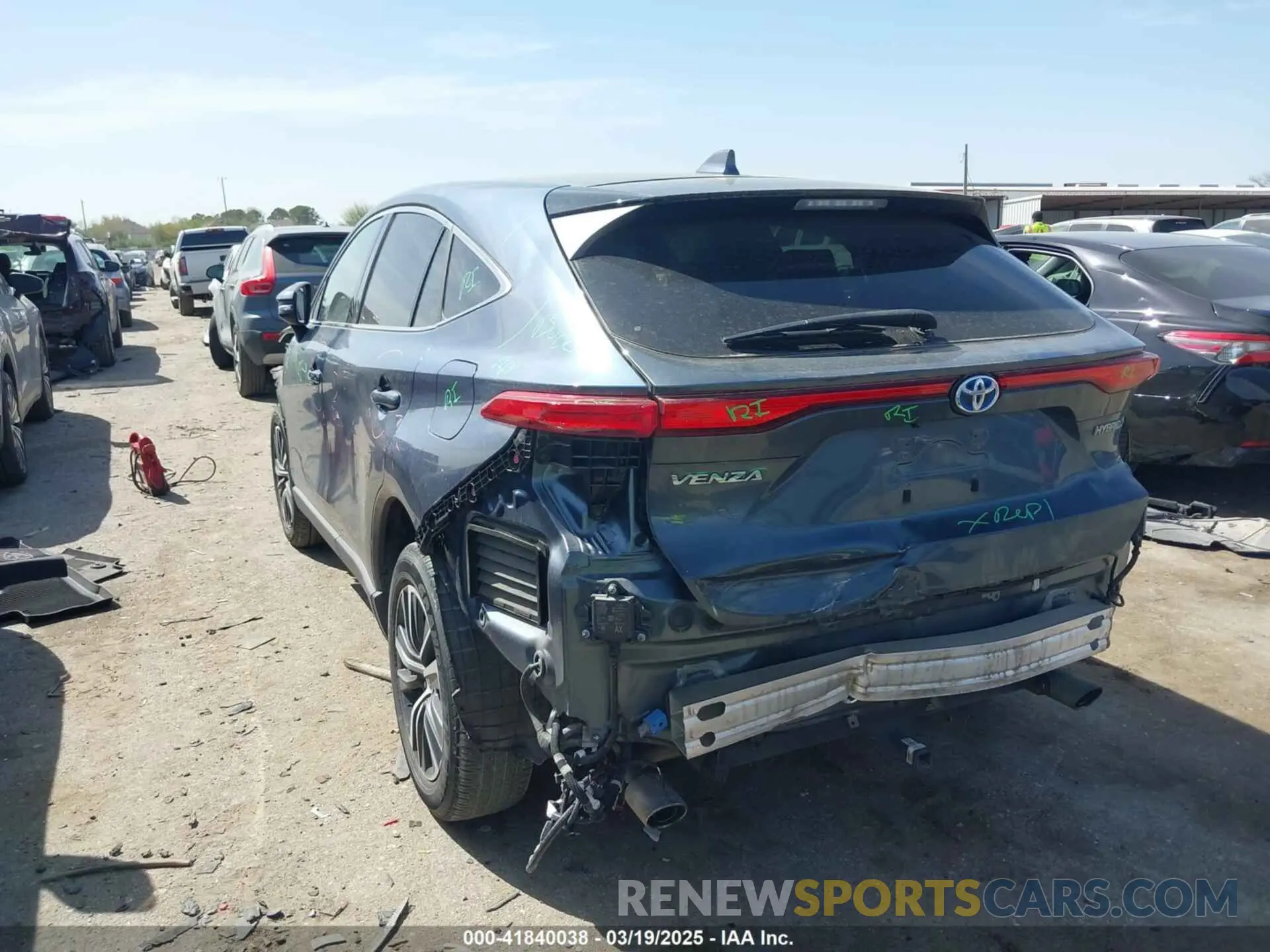 3 Photograph of a damaged car JTEAAAAH4NJ110669 TOYOTA VENZA 2022