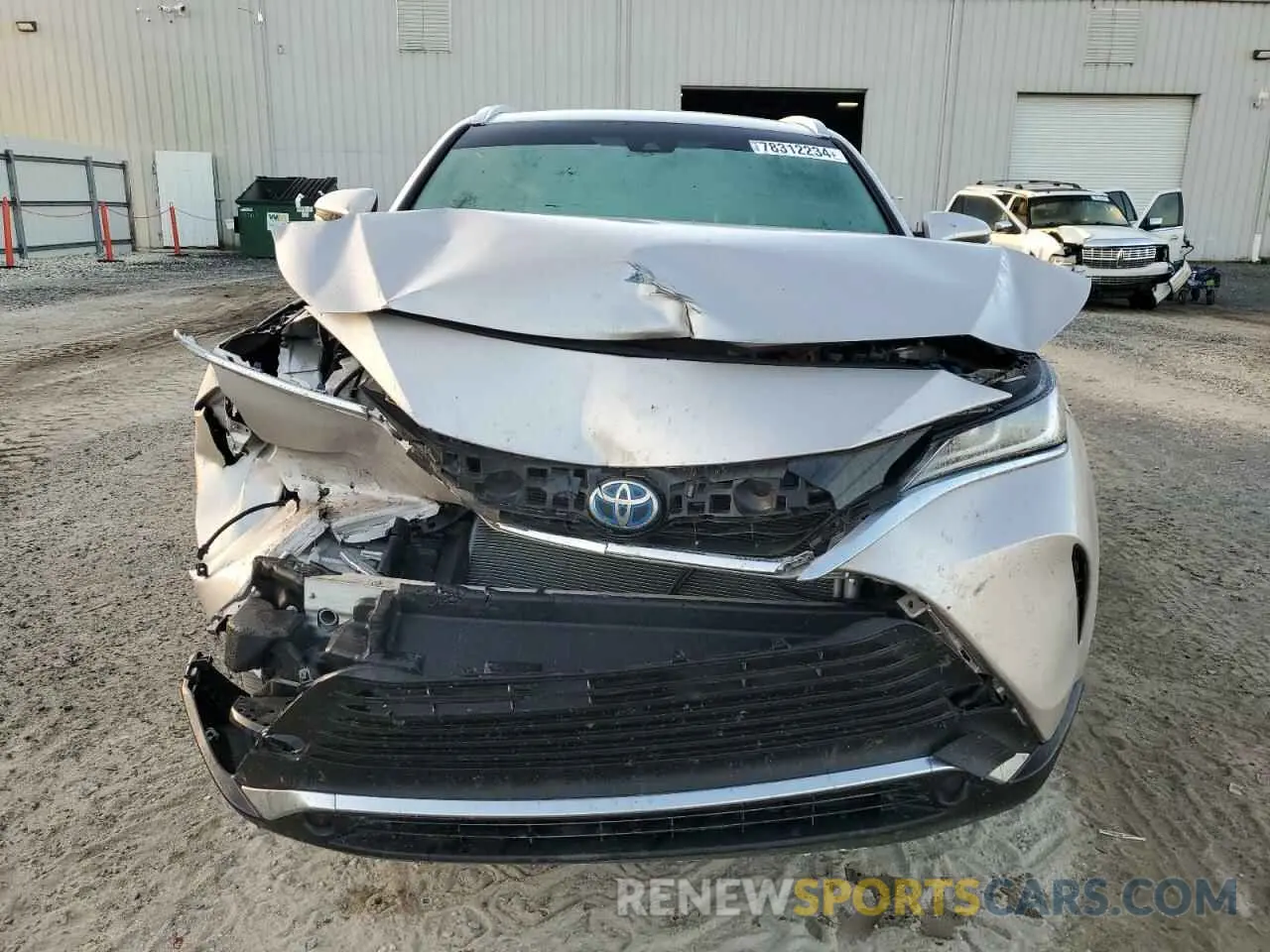 5 Photograph of a damaged car JTEAAAAH4NJ114589 TOYOTA VENZA 2022