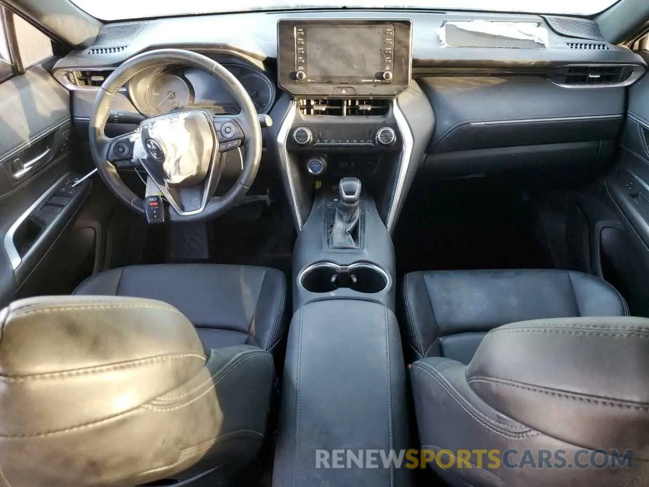8 Photograph of a damaged car JTEAAAAH4NJ114589 TOYOTA VENZA 2022
