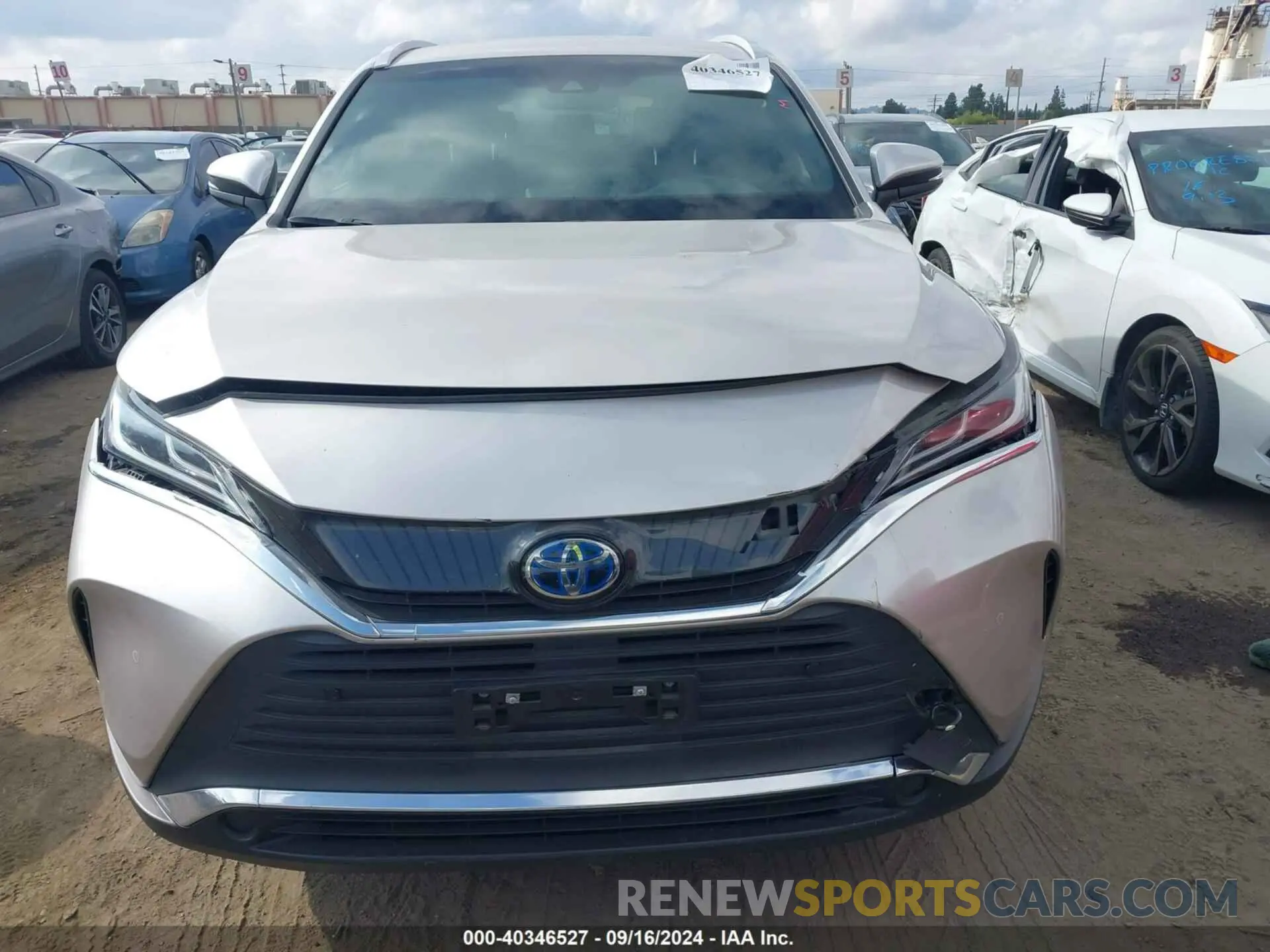 12 Photograph of a damaged car JTEAAAAH5NJ112432 TOYOTA VENZA 2022