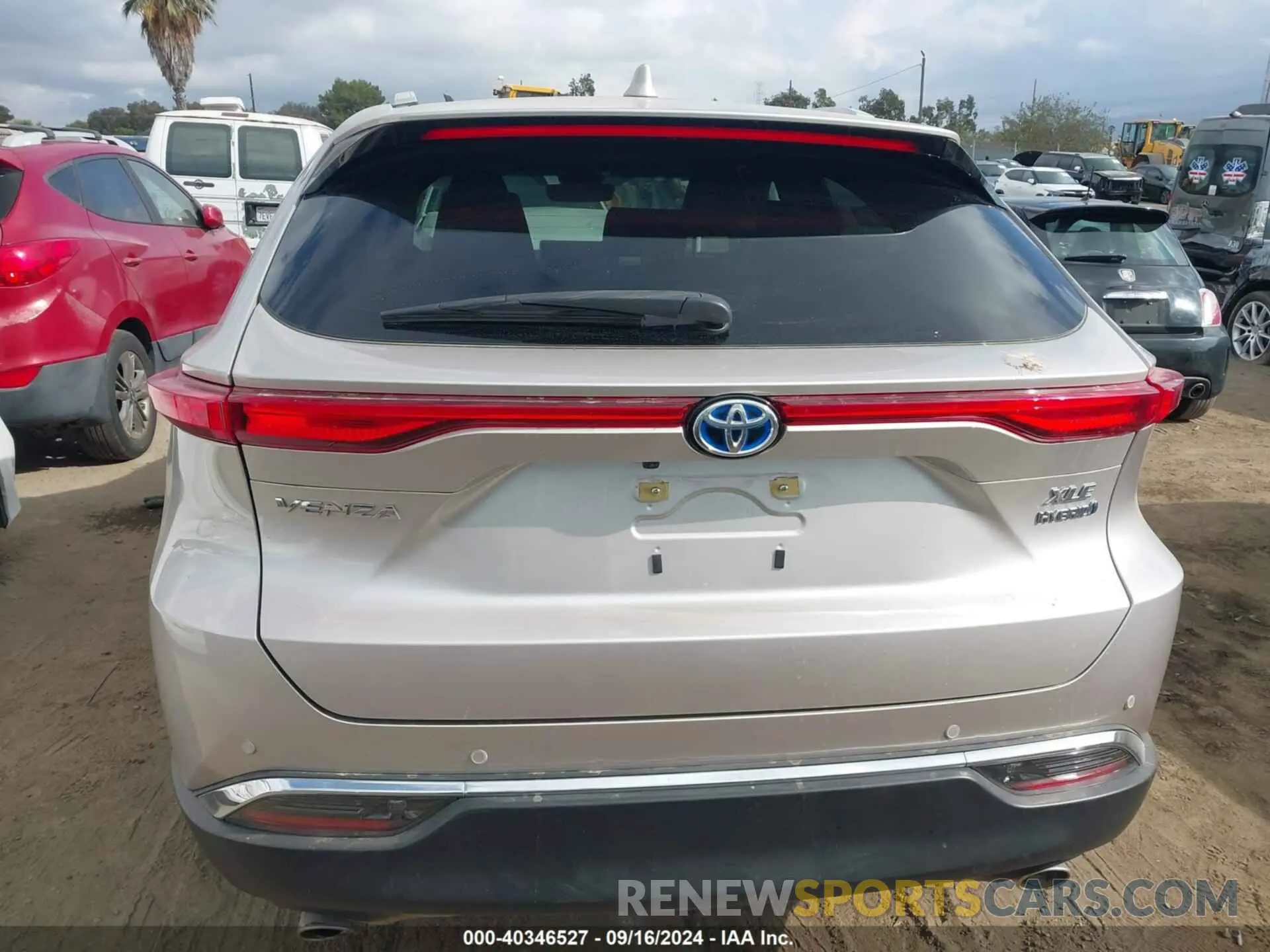 16 Photograph of a damaged car JTEAAAAH5NJ112432 TOYOTA VENZA 2022