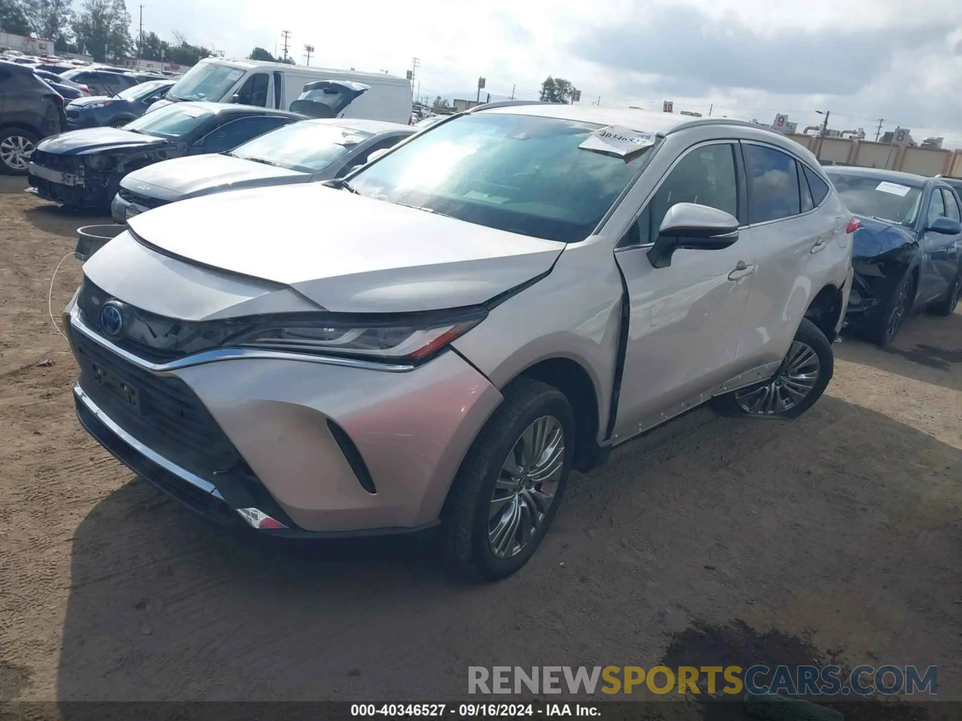 2 Photograph of a damaged car JTEAAAAH5NJ112432 TOYOTA VENZA 2022
