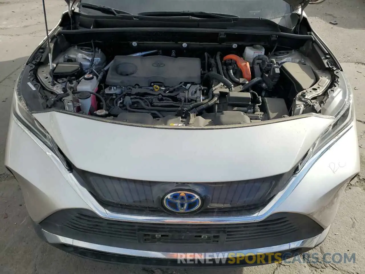 12 Photograph of a damaged car JTEAAAAH5NJ115458 TOYOTA VENZA 2022