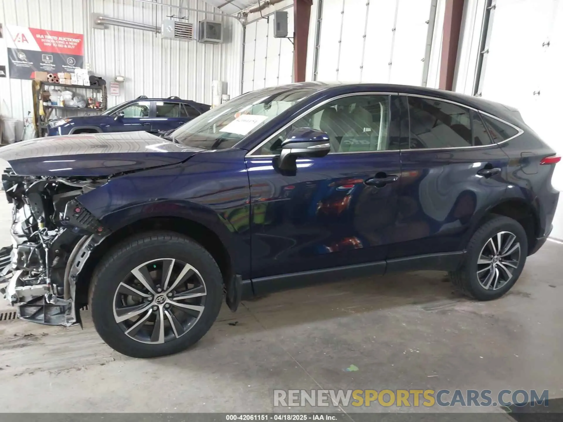 15 Photograph of a damaged car JTEAAAAH6NJ090778 TOYOTA VENZA 2022