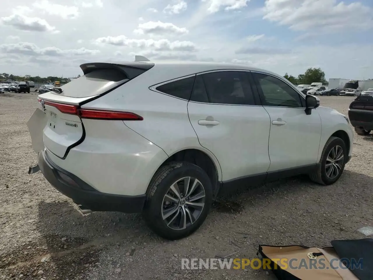 3 Photograph of a damaged car JTEAAAAH6NJ105330 TOYOTA VENZA 2022