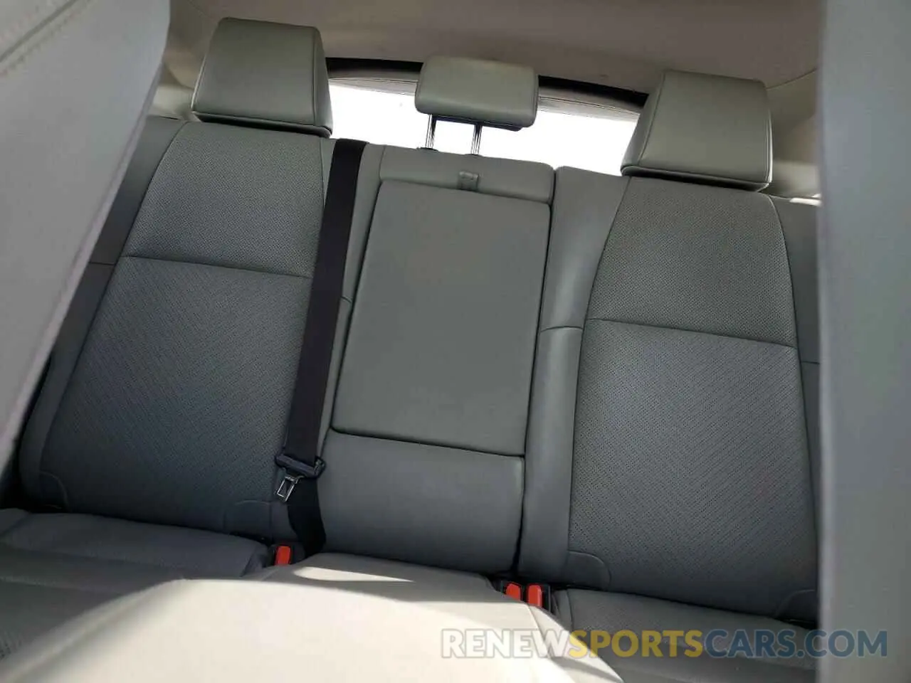 10 Photograph of a damaged car JTEAAAAH6NJ107417 TOYOTA VENZA 2022