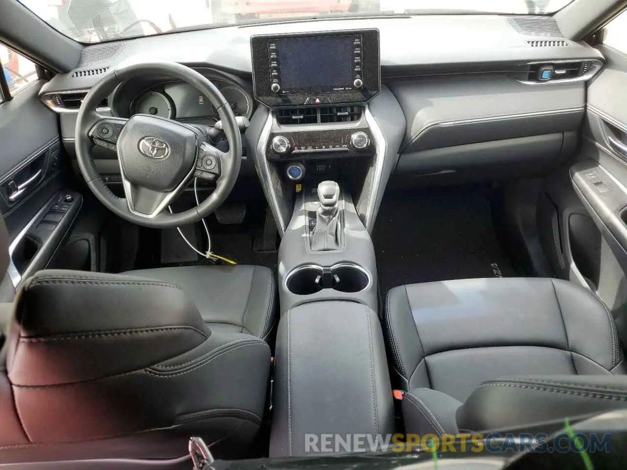 8 Photograph of a damaged car JTEAAAAH6NJ115775 TOYOTA VENZA 2022