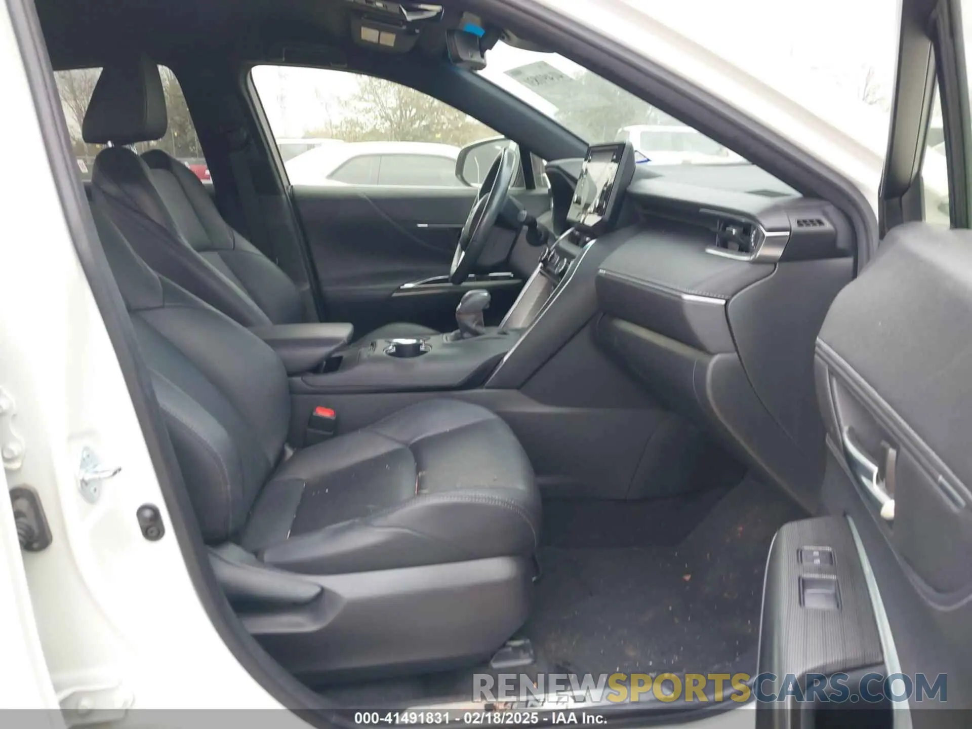 5 Photograph of a damaged car JTEAAAAH7NJ091115 TOYOTA VENZA 2022