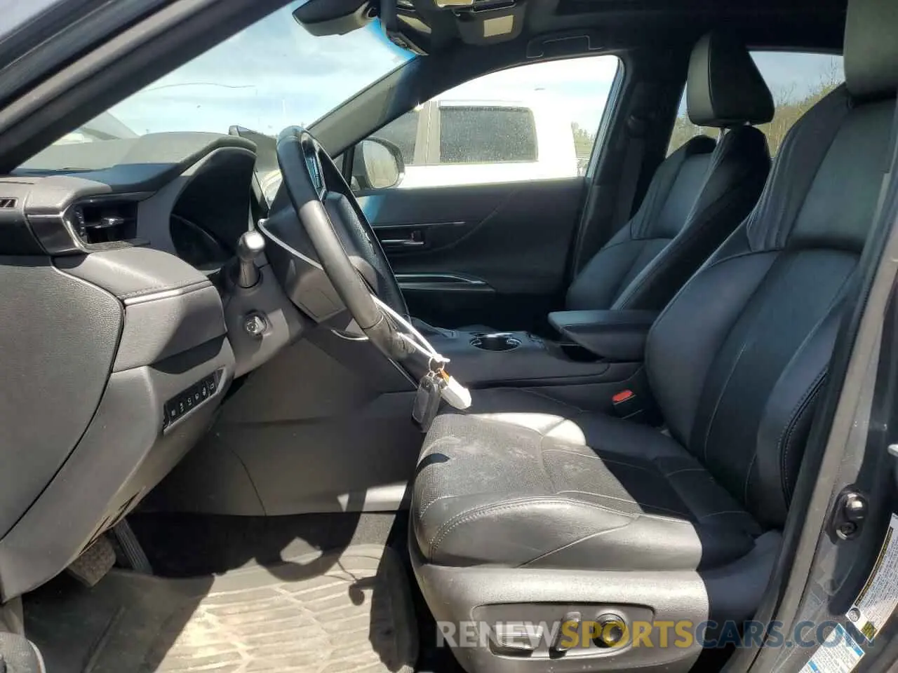 7 Photograph of a damaged car JTEAAAAH7NJ102744 TOYOTA VENZA 2022