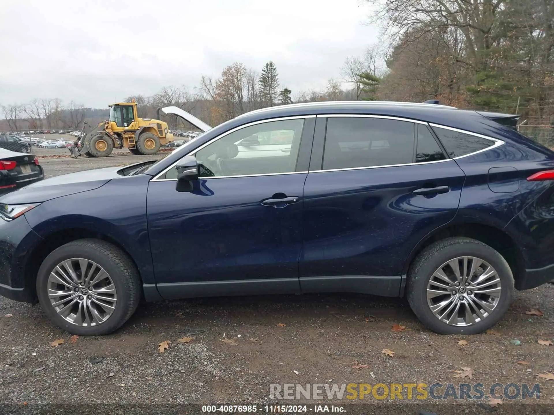 15 Photograph of a damaged car JTEAAAAH8NJ088417 TOYOTA VENZA 2022