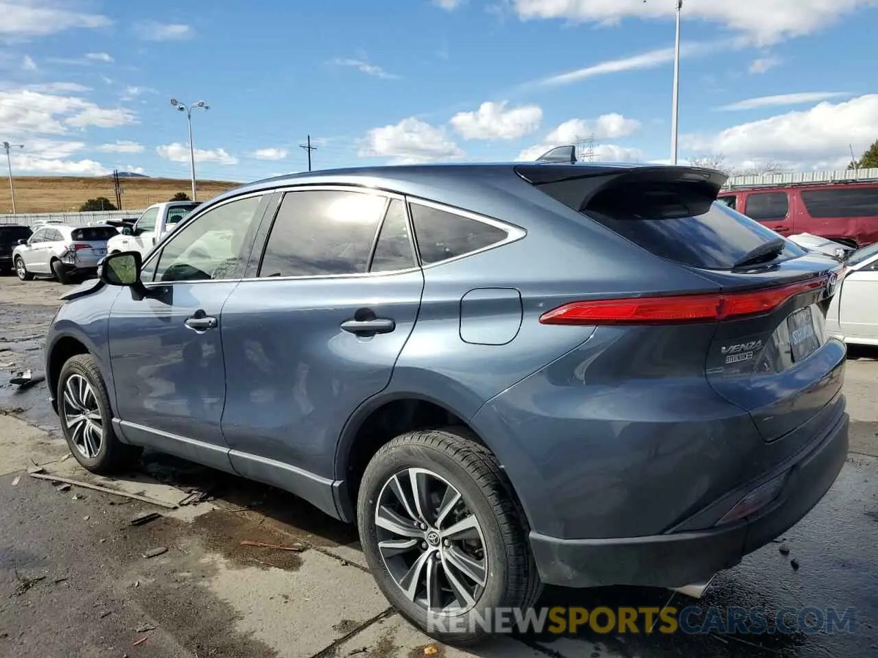 2 Photograph of a damaged car JTEAAAAH8NJ105880 TOYOTA VENZA 2022